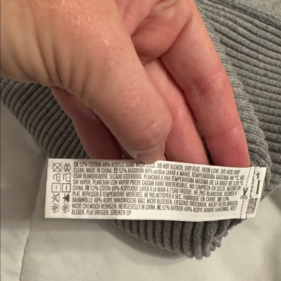 Gray Long Ribbed Button-Up Cardigan - Picture 4 of 4